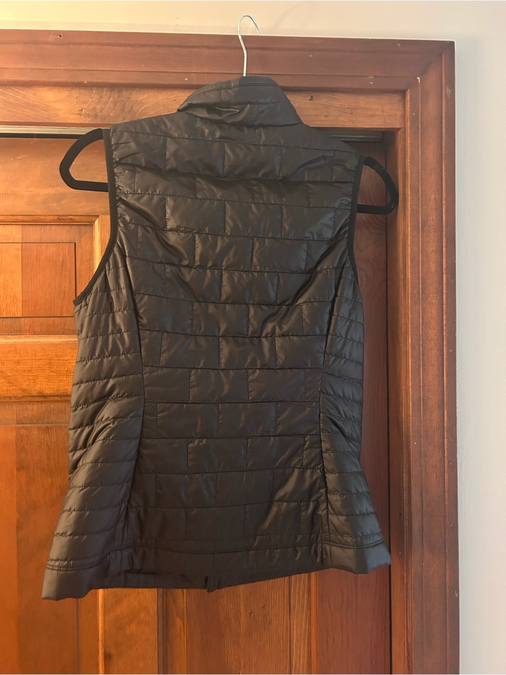 Patagonia Women’s Nano Puff Vest - Picture 6 of 6